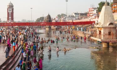 Sacred Rivers and Spiritual Sites: A 4-Day Journey through Varanasi & Prayagraj