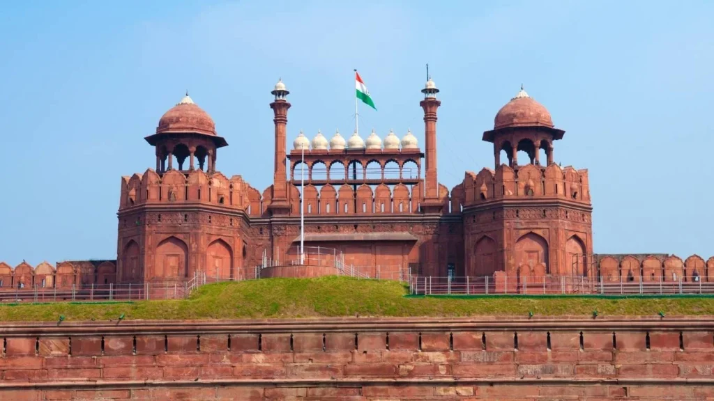 Discover Delhi Agra Tour with VTSPL