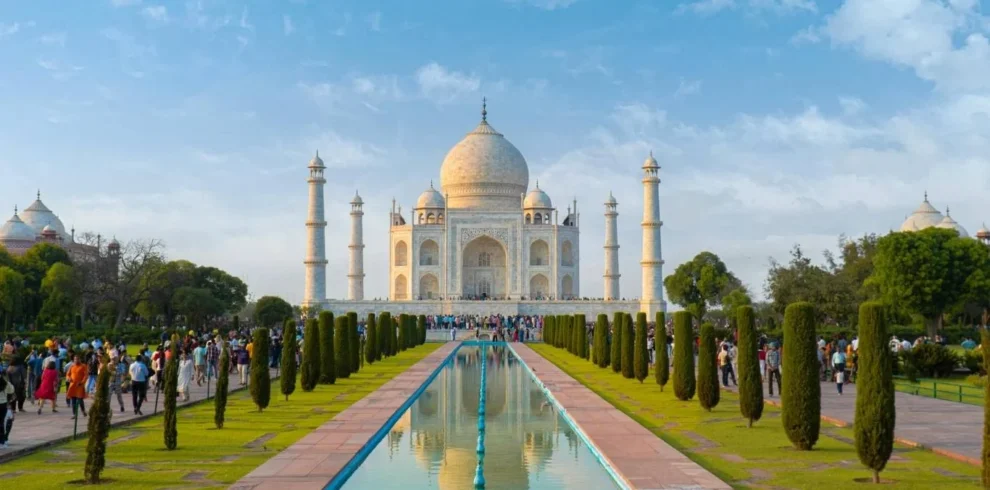 Discover Golden Triangle Tour with VTSPL