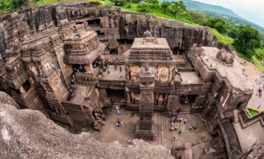 Temples and Caves: A 10-Day Spiritual Expedition Across Maharashtra