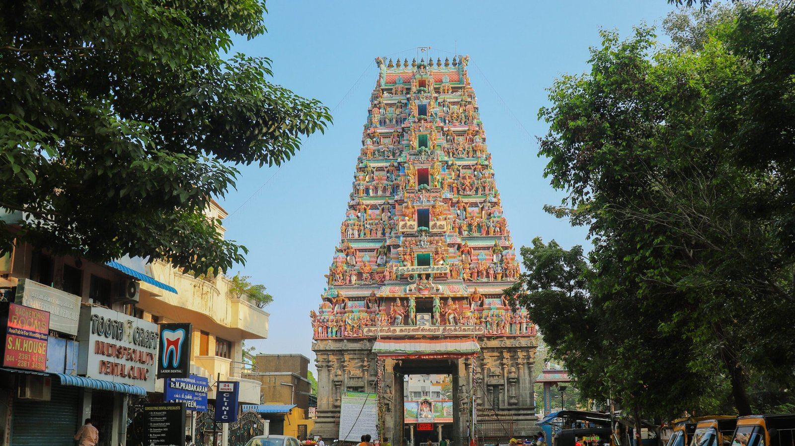 Divine Temples and Tranquil Backwaters: A Spiritual Journey Through Southern India