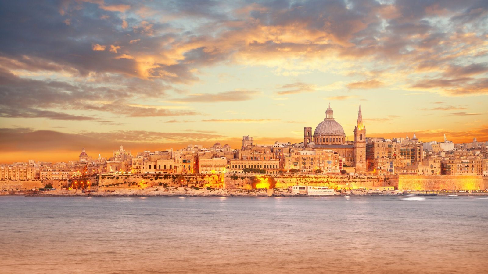 Discover India’s Rich Heritage and Scenic Beauty: A Captivating Journey
