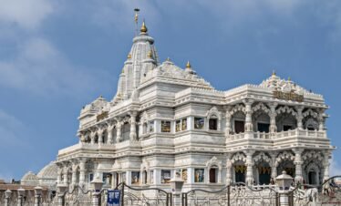 Spiritual Journey Through North India: Delhi, Bodhgaya, Varanasi, Ayodhya, Kurukshetra, Mathura, and Vrindavan