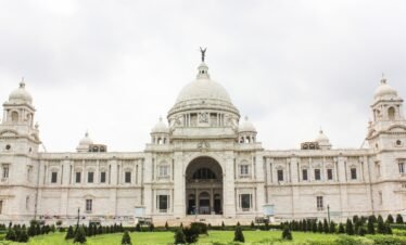 Mystic Meghalaya and Colonial Kolkata: A 8-Day Cultural and Scenic Adventure