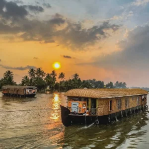 Discover Kerala Backwater Alleppey Houseboat with VTSPL