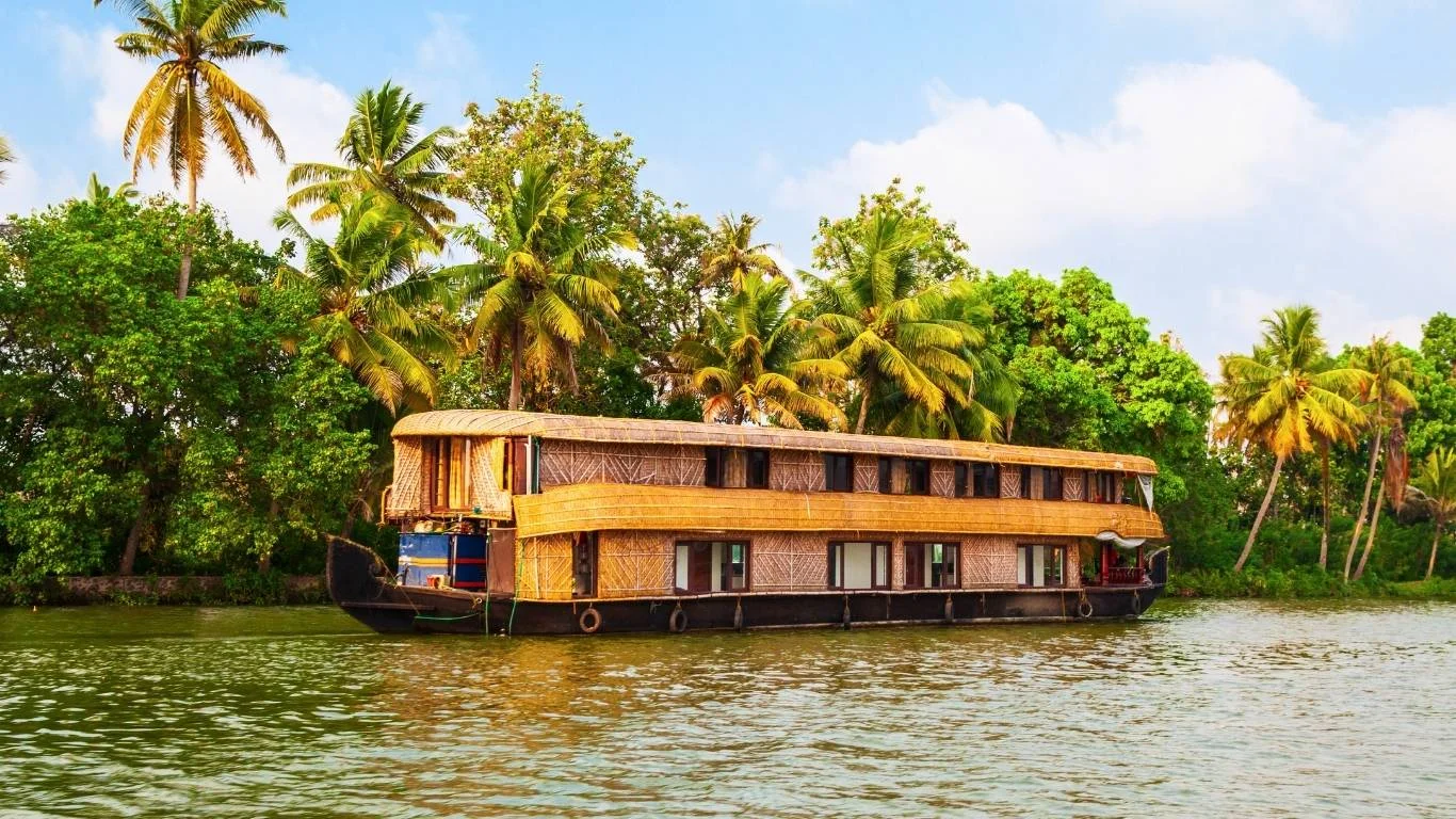 Discover Kerala Backwater Tour with VTSPL