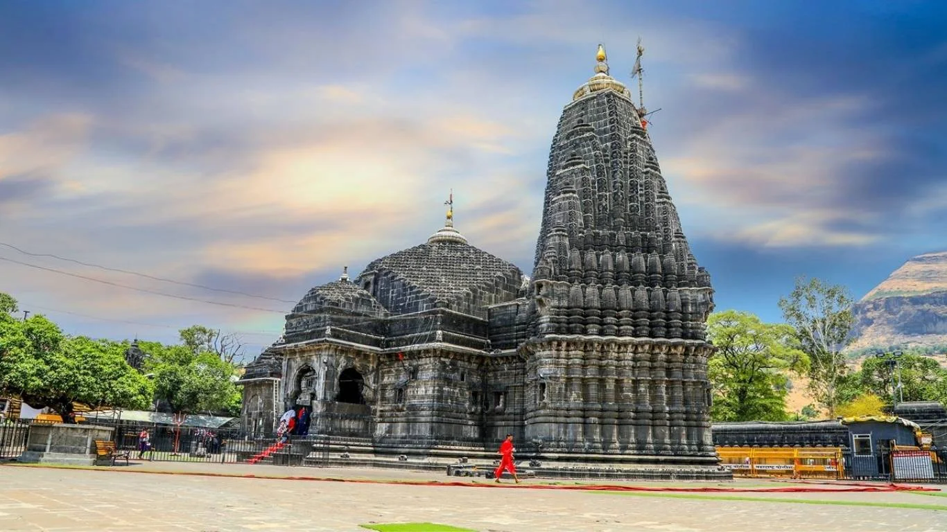 Discover Maharashtra Jyotirlinga Tour with VTSPL