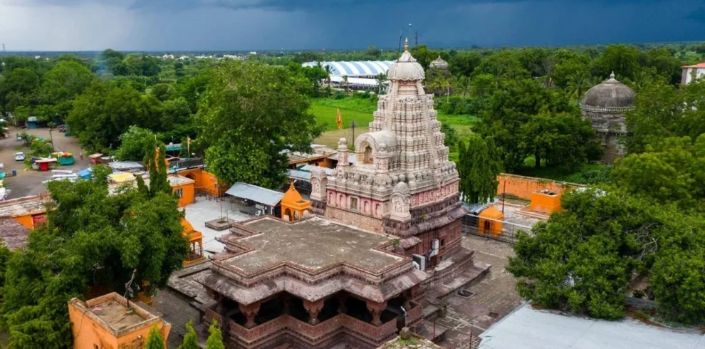 Discover Maharashtra Spiritual Tour Package witH VTSPL