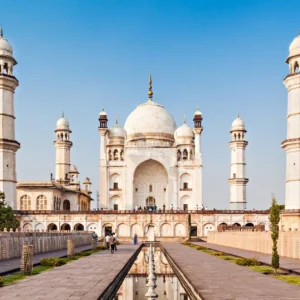 Discover Maharashtra Temples and Caves Aurangabad with VTSPL