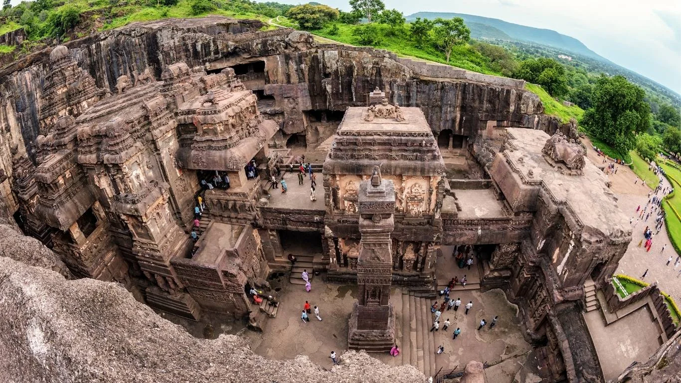 Discover Maharashtra Temples and Caves Tour with VTSPL